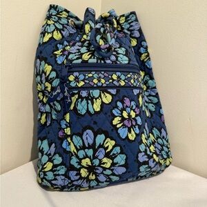 Vera Bradley Floral Indigo Pop Drawstring Backpack EUC